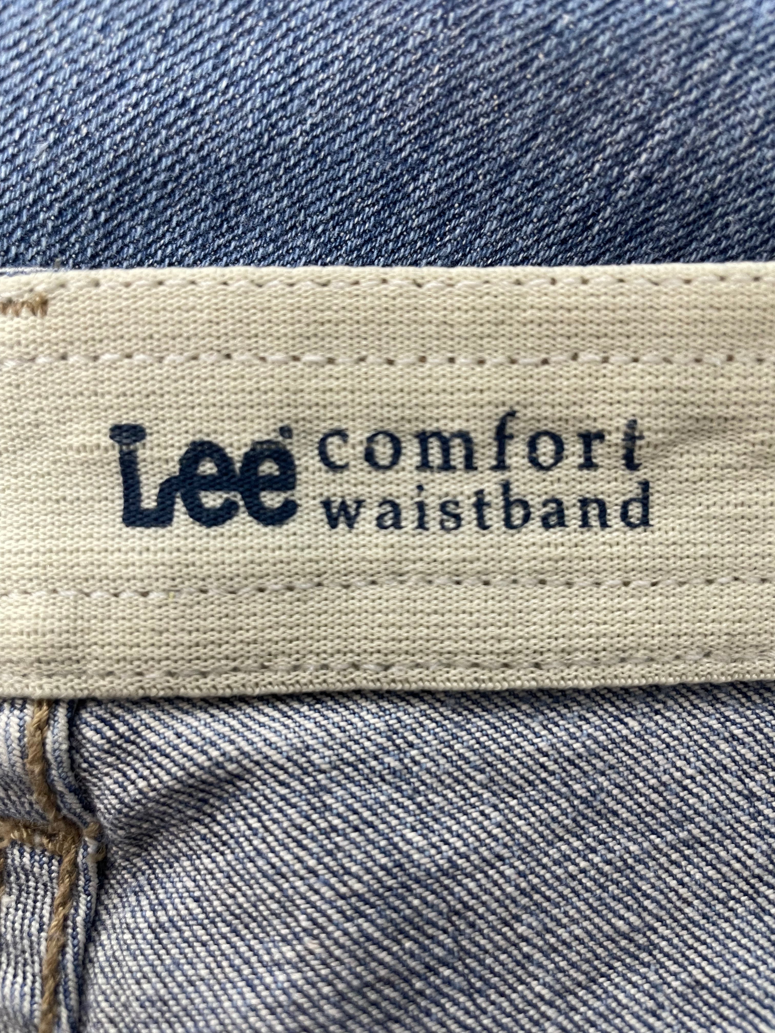 LEE COMFORT