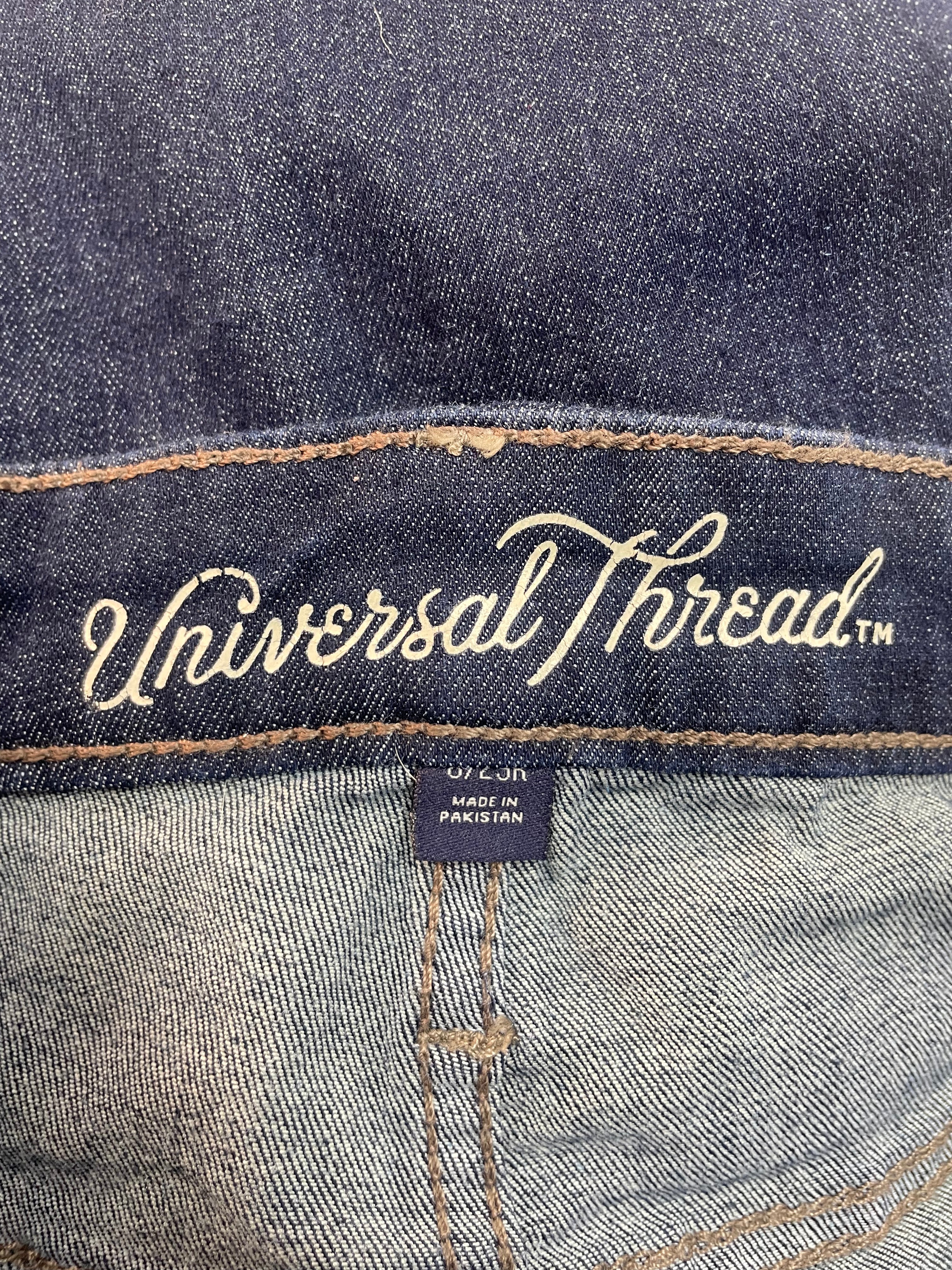 UNIVERSAL THREAD