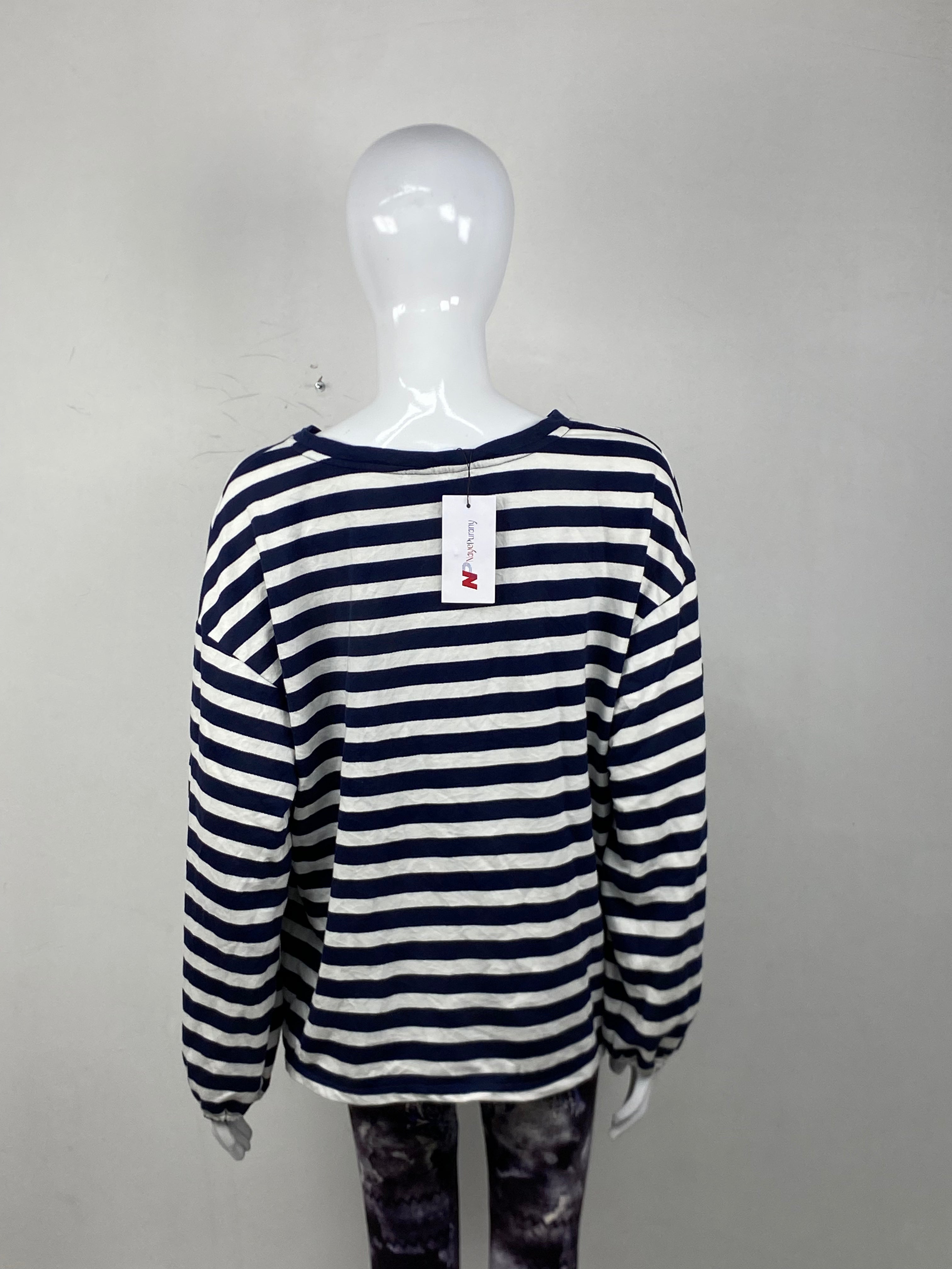 Liz Claiborne - Timeless Elegance and Comfort
