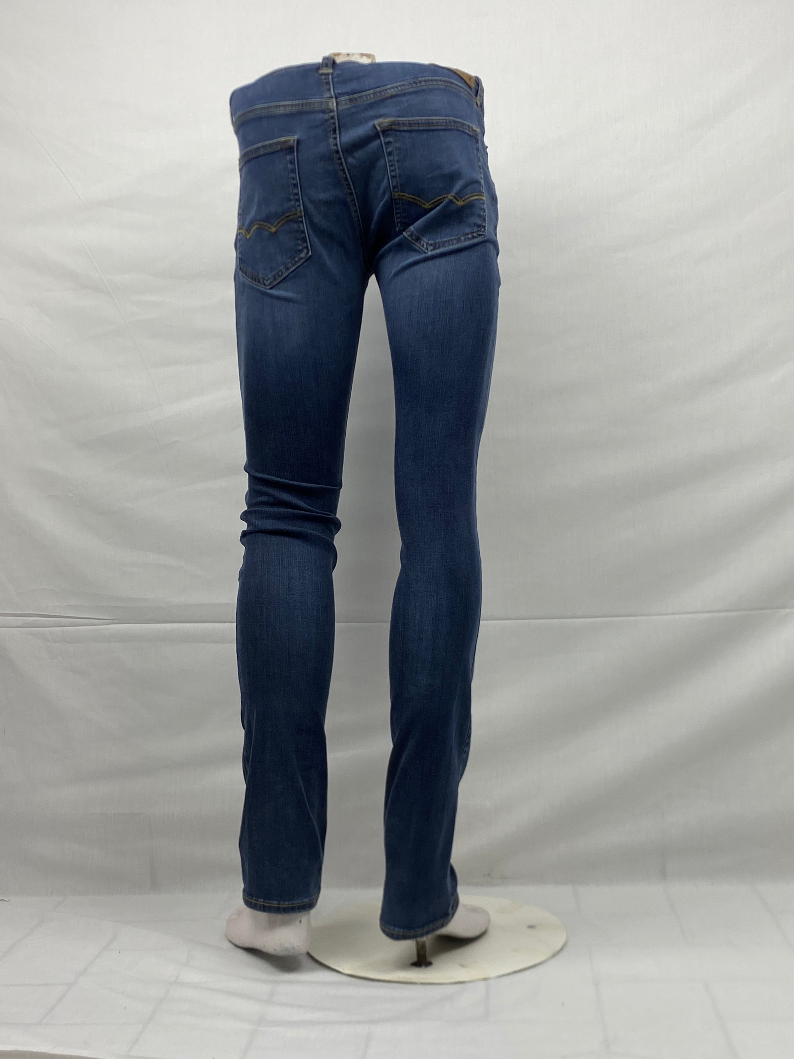 American Eagle Out Fitters