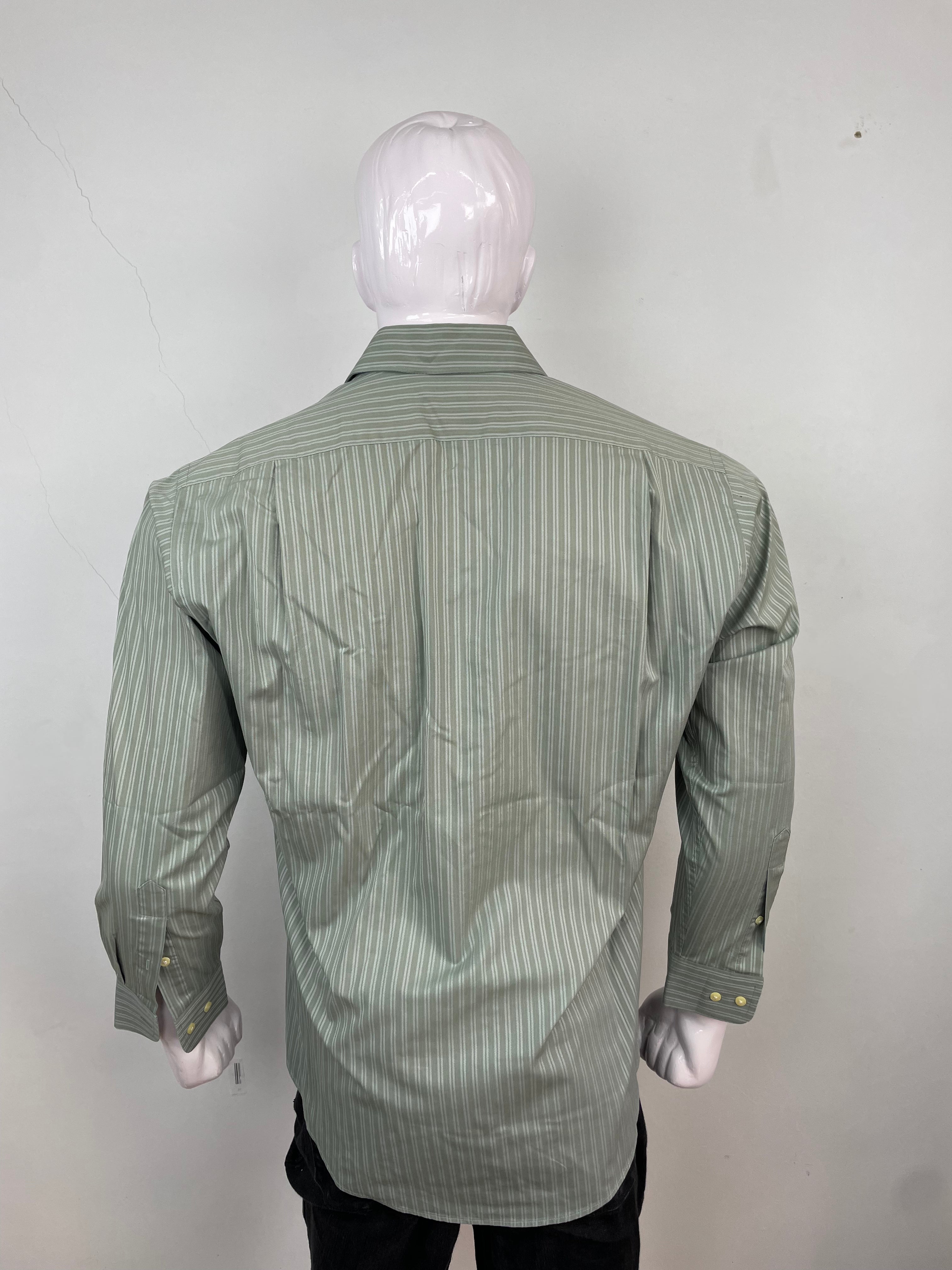 Dockers Iron Free Fitted