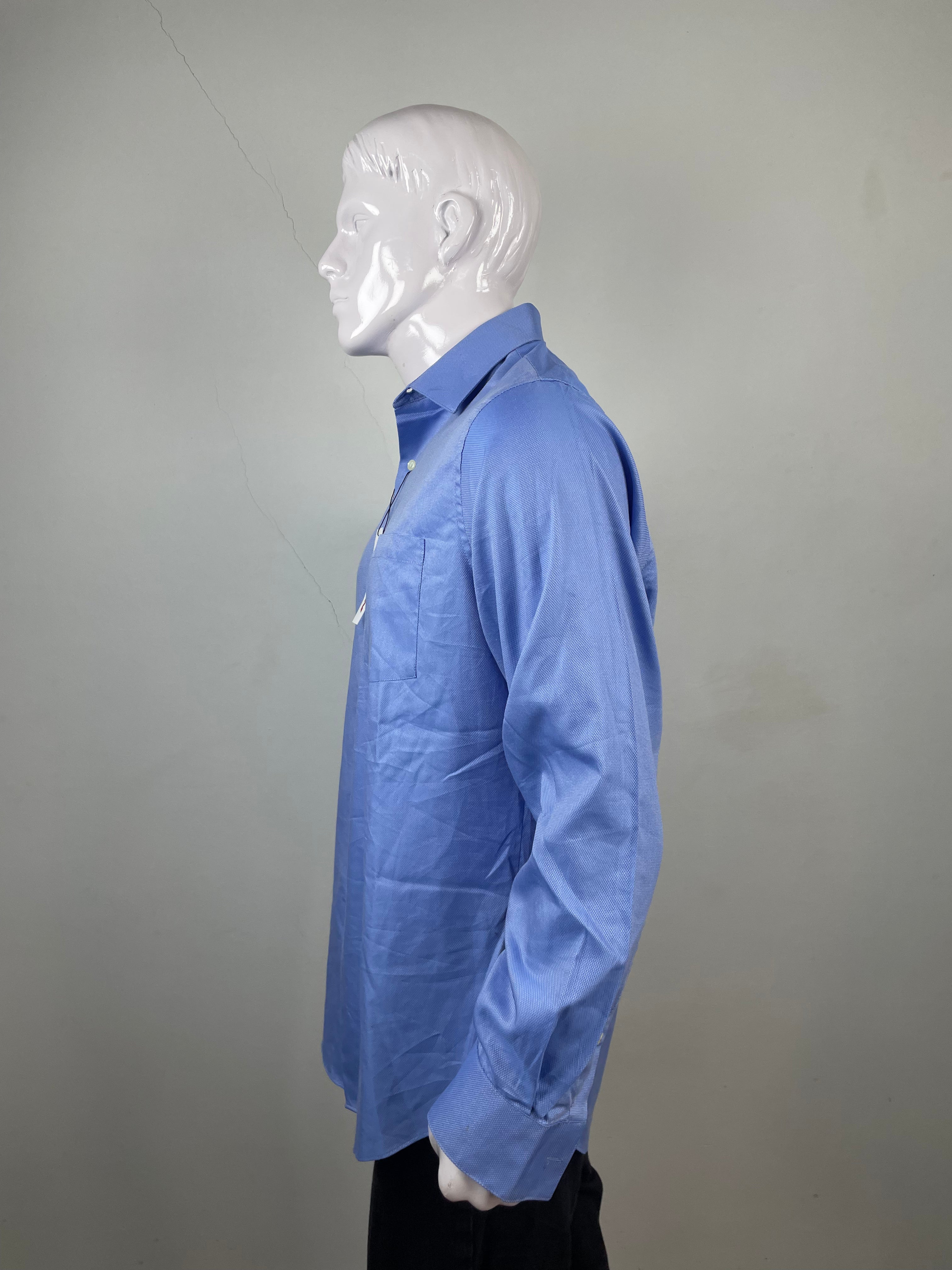 VAN HEUSEN