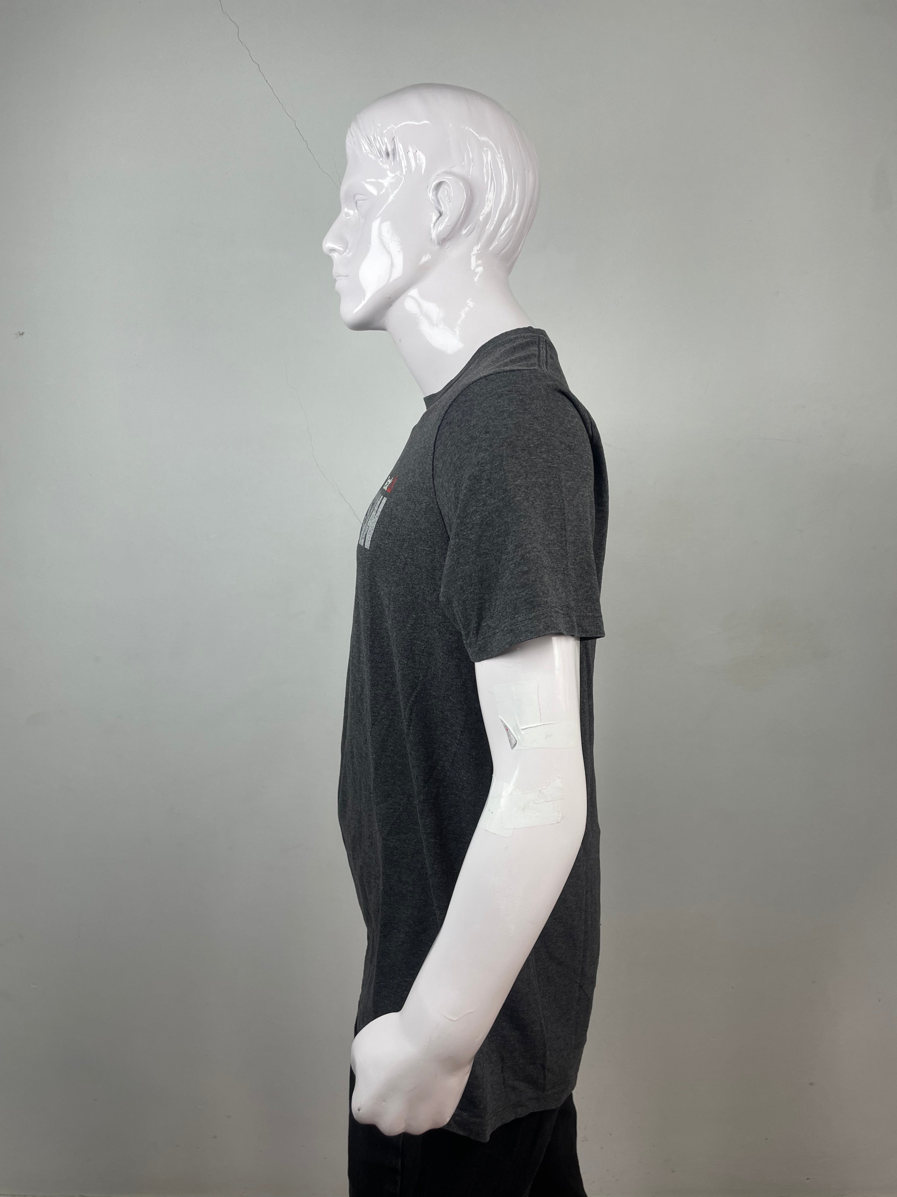 Reebok T-shirt