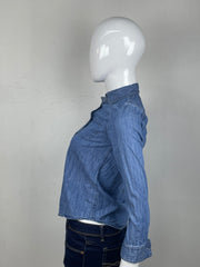 women shirt blue jeans