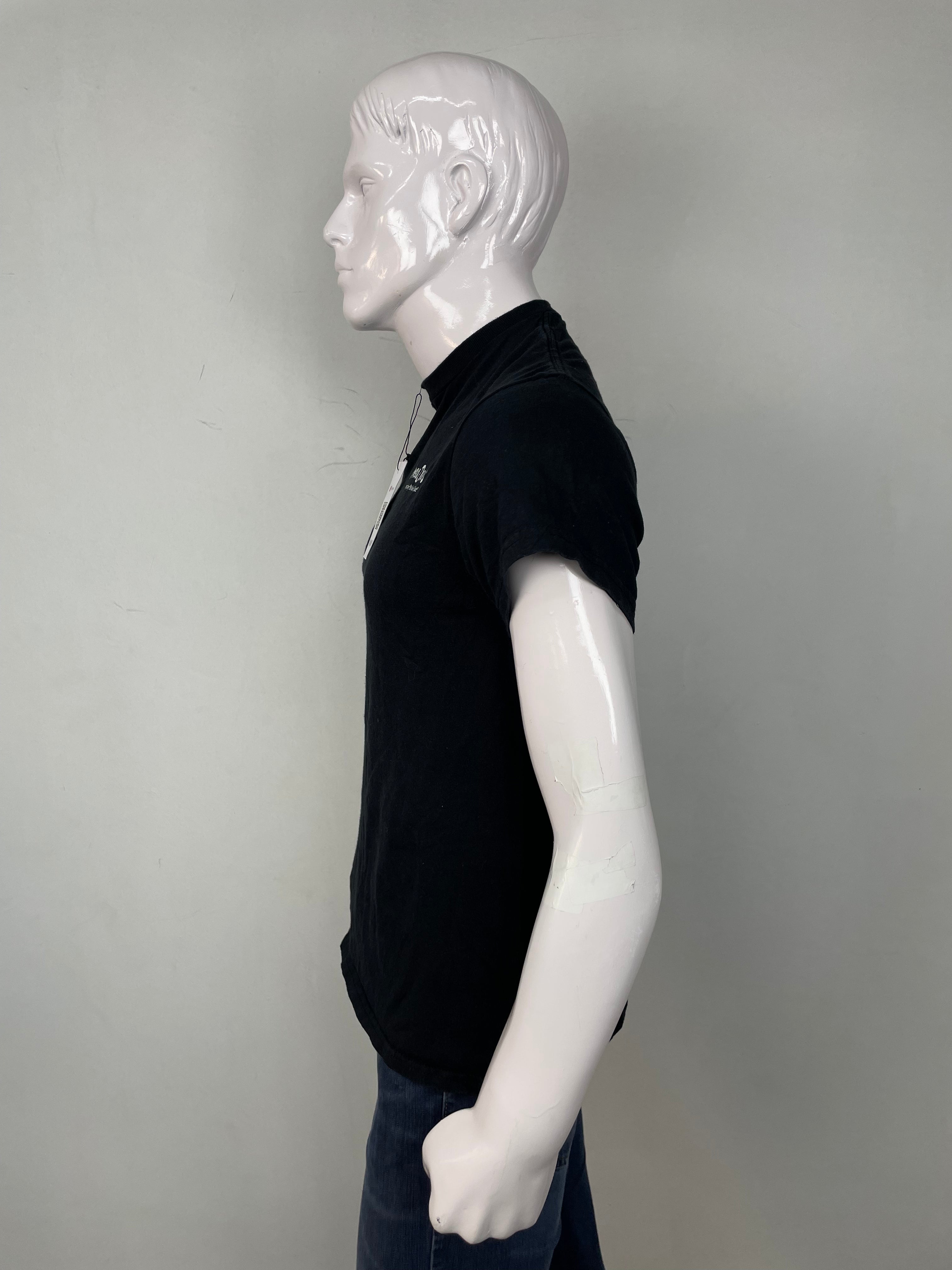 Gildan Black T-Shirt