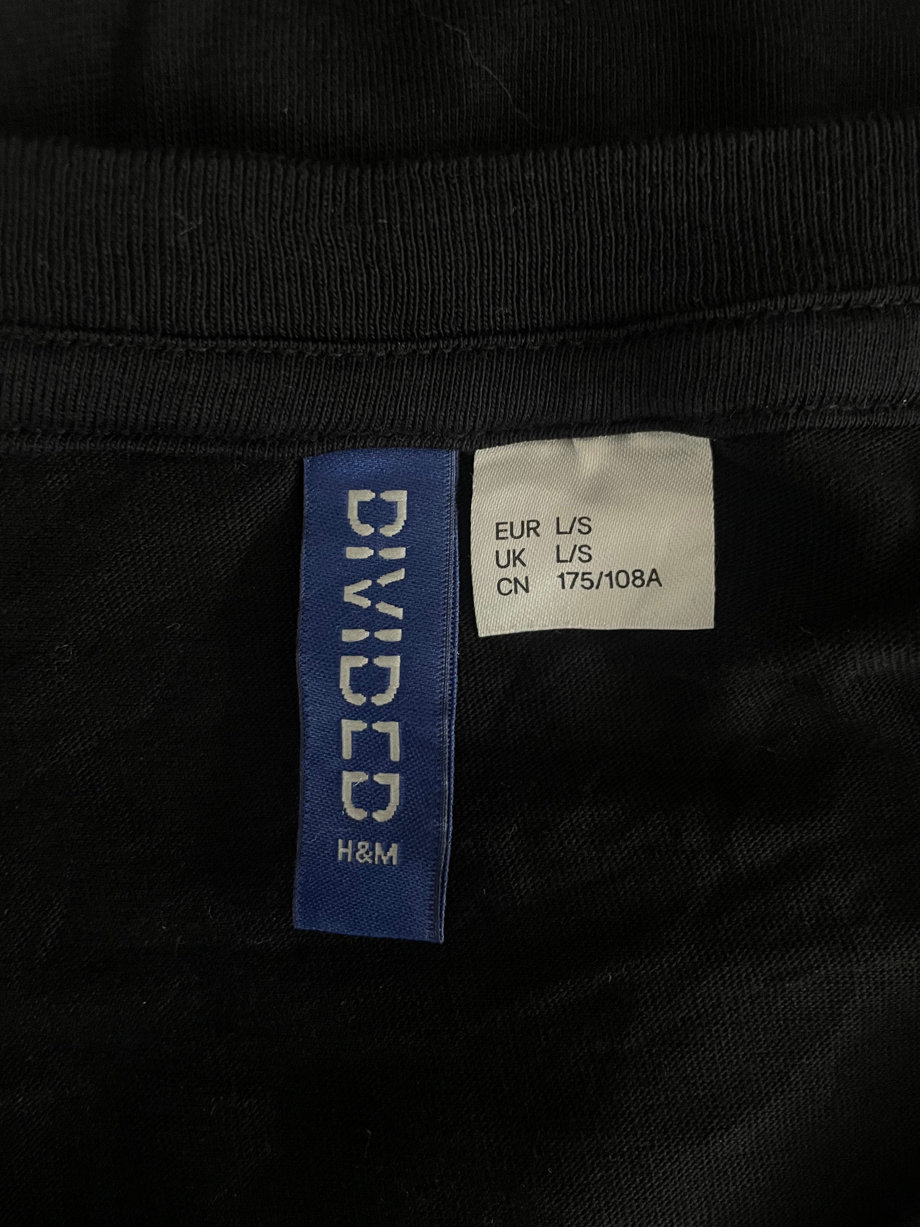 DIVIDED H&M T-Shirt