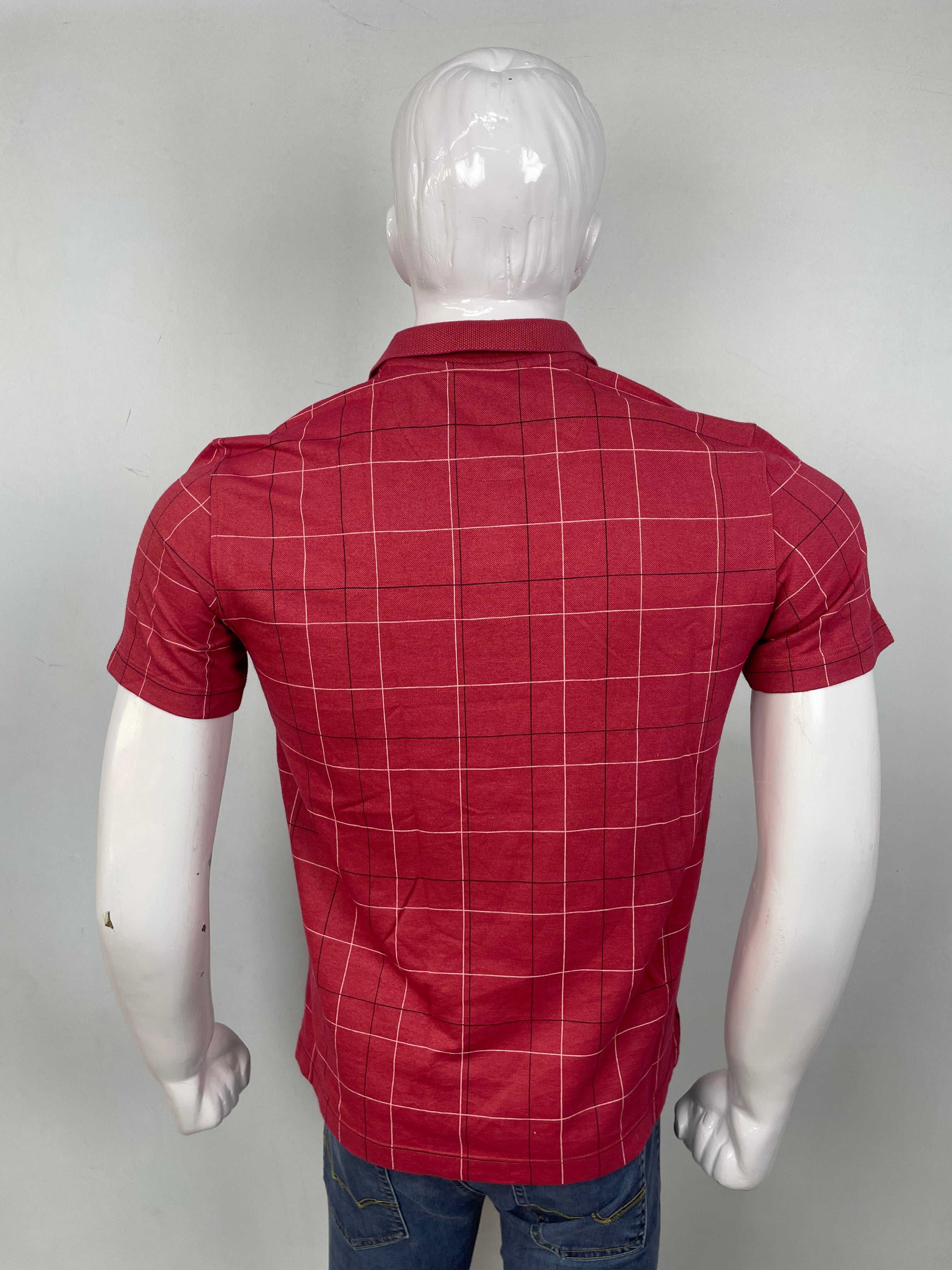 VAN HEUSEN T-SHIRT